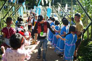 BIB: 
                            <button type="button" onclick="openModal(19043339)" class="btn btn-primary btn-sm float-right btn-popup" data-toggle="modal" data-target=".modal-high-quality">
                        <i class="fas fa-shopping-cart"></i> Add to Cart
                    </button>
                                            <button type="button" onclick="isThisMe(19043339, true)" class="btn btn-success btn-sm float-right btn-popup btn-isme hidden" data-toggle="tooltip" data-placement="bottom" title="นี่คือรูปของคุณใช่ไหม คลิกที่นี่เพื่อเอาเข้าอัลบั้ม">
                        <i class="fas fa-plus"></i> Add to album
                    </button>
                    <button type="button" onclick="isThisMe(19043339, false)" class="btn btn-warning btn-sm float-right btn-popup btn-isnotme hidden">
                        <i class="fas fa-ban"></i> Remove from album
                    </button>